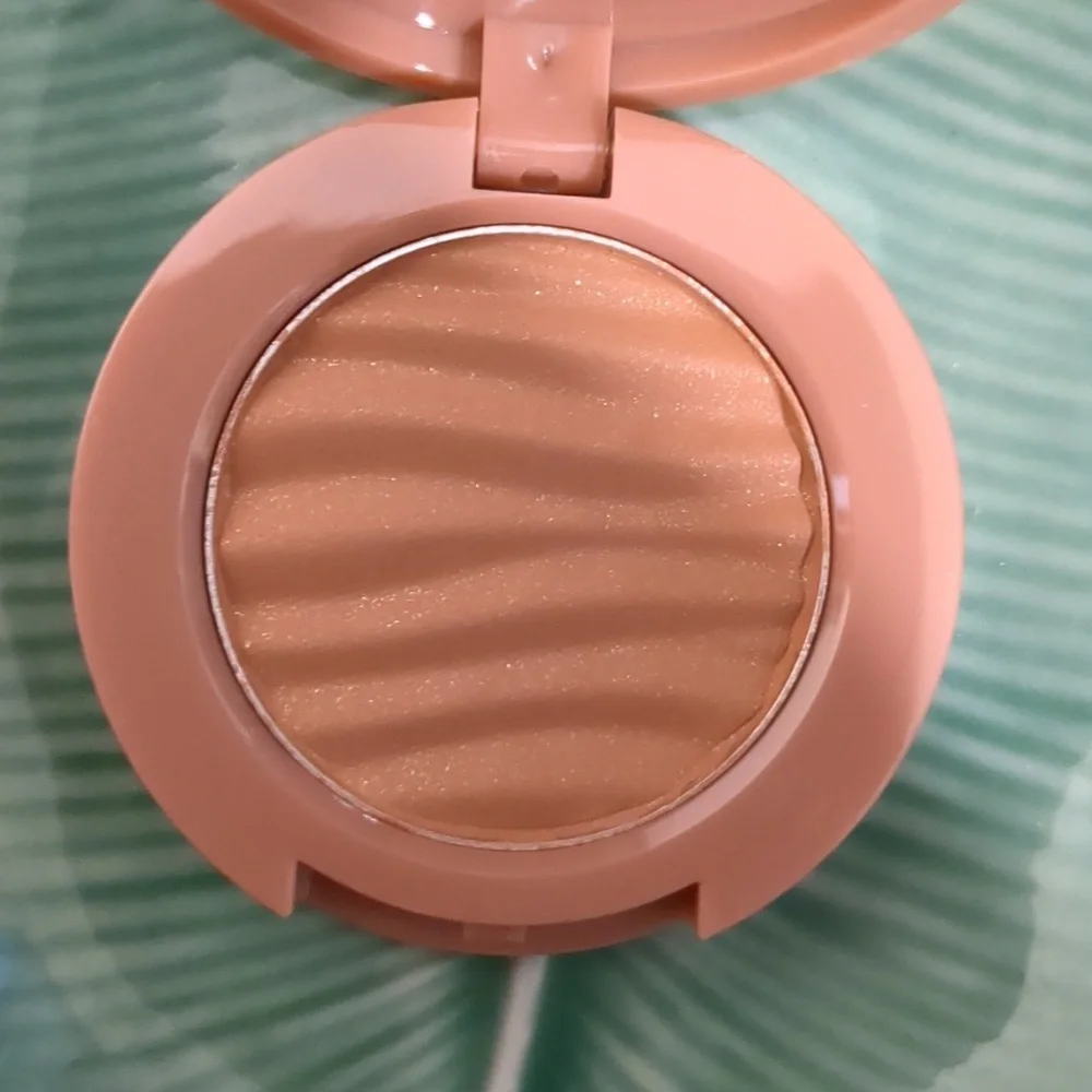 Bronzing Powder